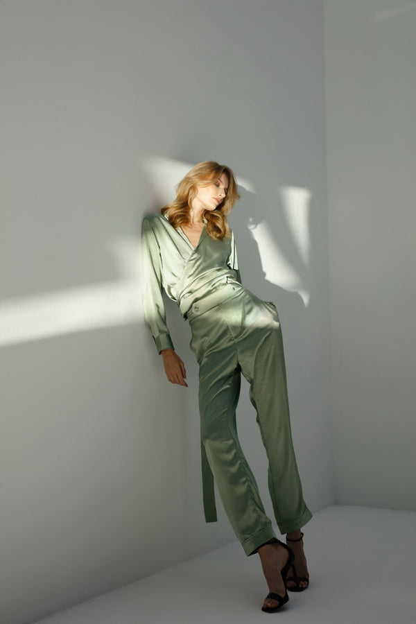 Pants in Basil Light Satin