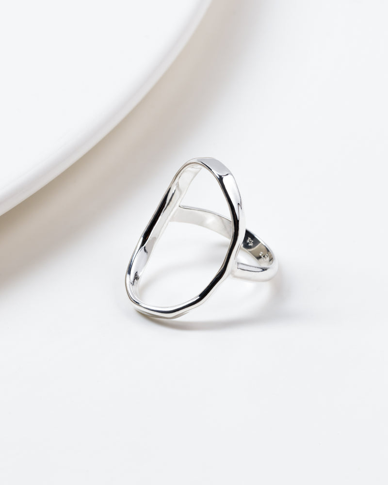 Luna Oval Ring Silver