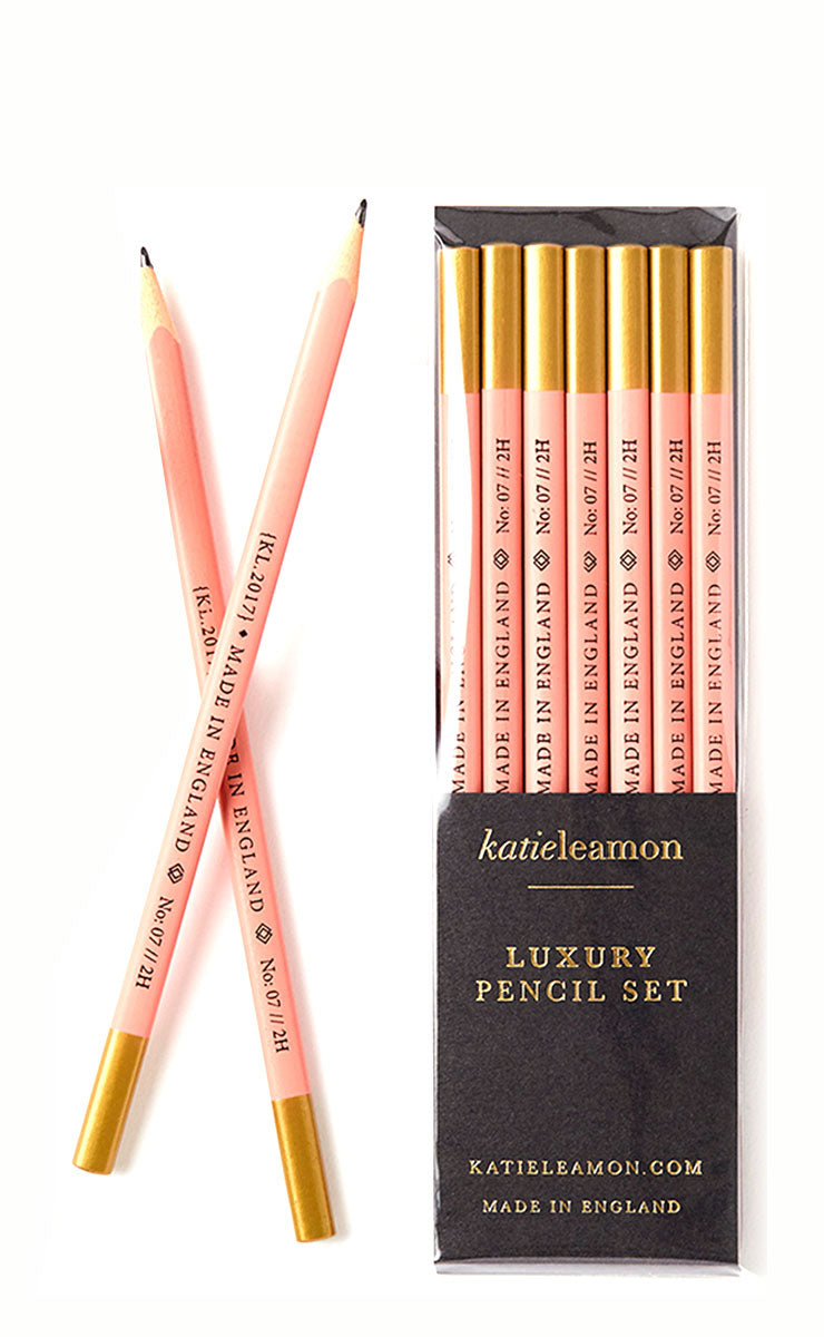 2H Pencil Pack ­in Dark Pink